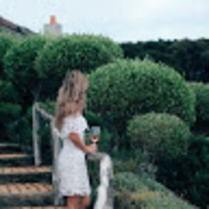 Meet your Posher, Jenny